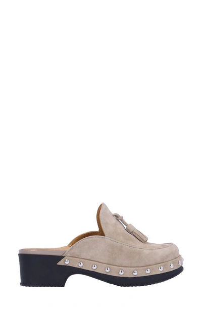 L'amour Des Pieds Gracen Studded Clog In Taupe