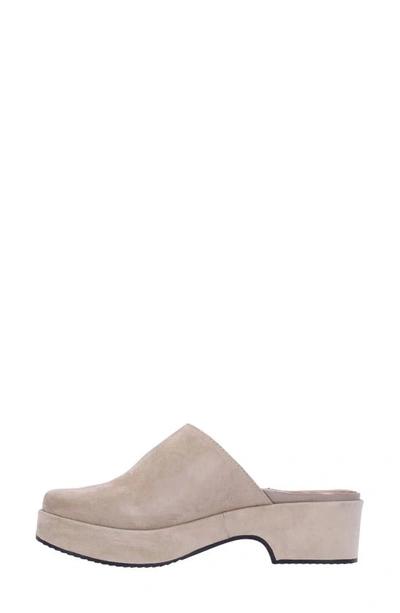 L'amour Des Pieds Galana Platform Mule In Taupe