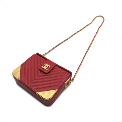 Pre-owned Chanel Cross Body Bag In Red