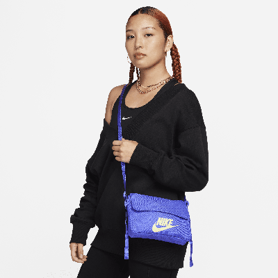 Nike Women's Sportswear Futura 365 Crossbody Bag (3l) In Blue