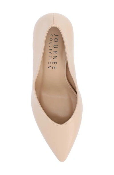 Journee Collection Simonne Pointed Toe Pump In Vanilla