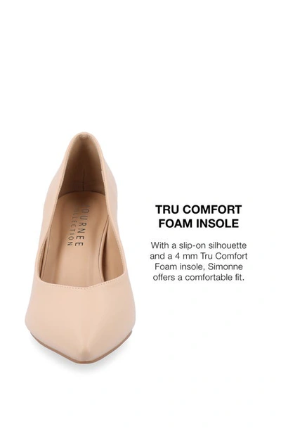 Journee Collection Simonne Pointed Toe Pump In Vanilla