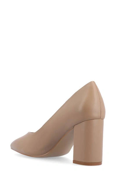 Journee Collection Simonne Pointed Toe Pump In Mocha