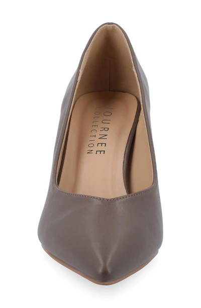 Journee Collection Simonne Pointed Toe Pump In Truffle