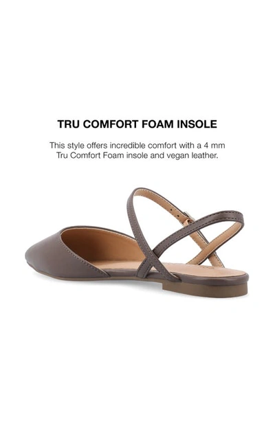 Journee Collection Martine Slingback Flat In Truffle