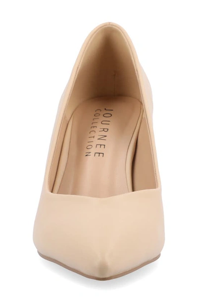 Journee Collection Gabriella Pointed Toe Pump In Shell