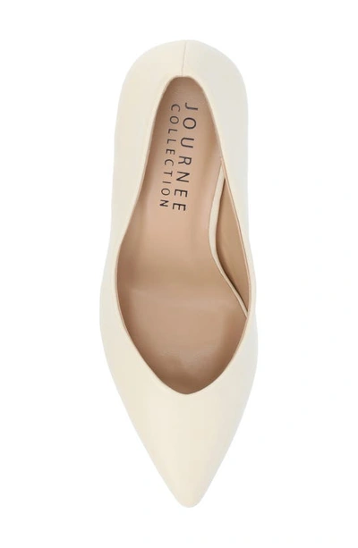 Journee Collection Gabriella Pointed Toe Pump In Cream