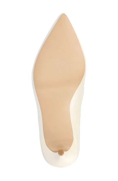 Journee Collection Gabriella Pointed Toe Pump In Cream