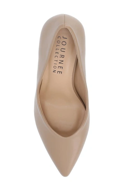 Journee Collection Gabriella Pointed Toe Pump In Mocha