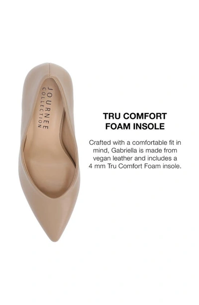Journee Collection Gabriella Pointed Toe Pump In Mocha
