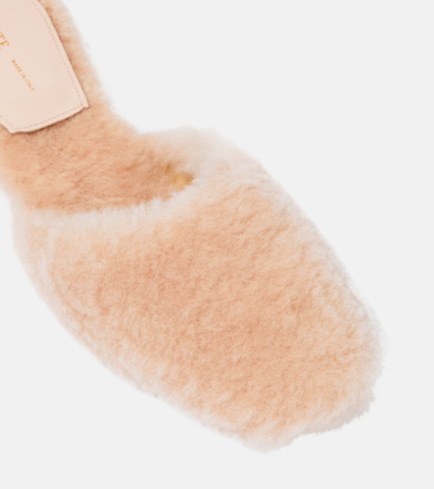 Khaite Clio 50mm Shearling Mules In Pink