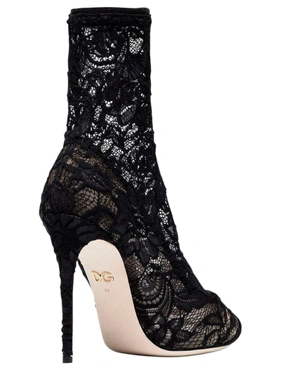 Shop Dolce & Gabbana Black Pointed Boots In Chaintilly Lace Woman