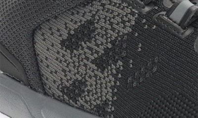 Propét Ultra Sneaker In Black/ Grey