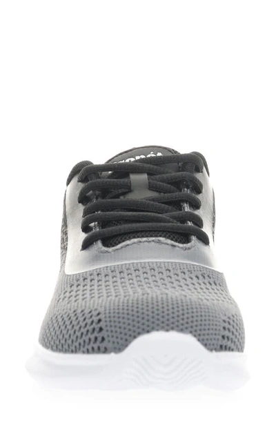Propét Travelbound Duo Sneaker In Black