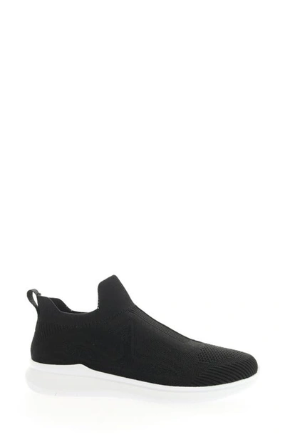 Propét Travelbound Slip-on Sneaker In Black