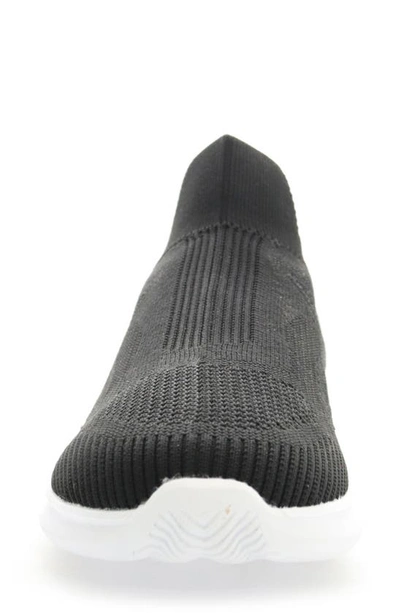 Propét Travelbound Slip-on Sneaker In Black