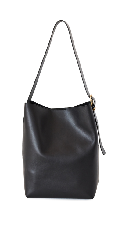 Shop Madewell The Essential Bucket Tote In Leather True Black