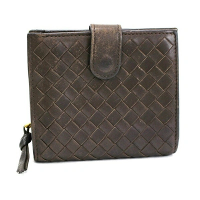 Shop Bottega Veneta Intrecciato Brown Leather Wallet  ()