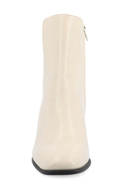 Journee Collection Kylo Boot In Bone