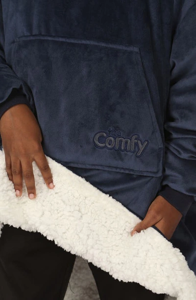 The Comfy Kids'  Dream Lightweight Wearable Blanket In Blue