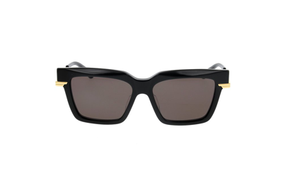 Shop Bottega Veneta Eyewear Cat In Black