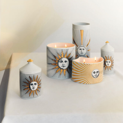 Shop Fornasetti Nel Mentre Tall Scented Candle - Soli Décor - Immaginazione Fragrance In White/black/gold