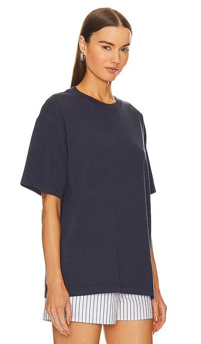 Wao The Relaxed Tee In Navy