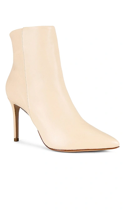 Schutz Mikki Boot In Eggshell