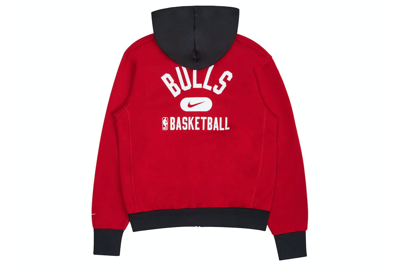 Pre-owned Nike Nba Chicago Bulls Courtside Full-zip Fleece Hoodie Red