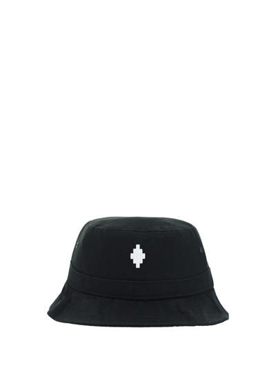 Shop Marcelo Burlon County Of Milan Bucket Hat In Black/white