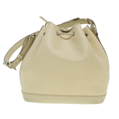 Pre-owned Louis Vuitton Noé White Leather Shoulder Bag ()