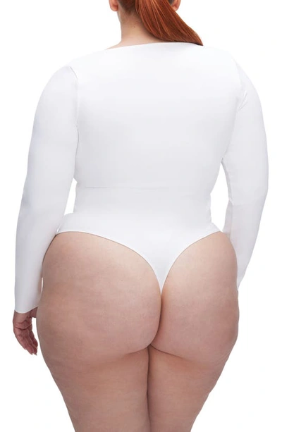 Good American Super Stretch Deep V-neck Bodysuit In White001