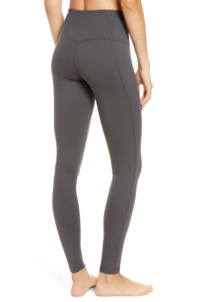 Zella Live In High Waist Leggings In Grey Forged