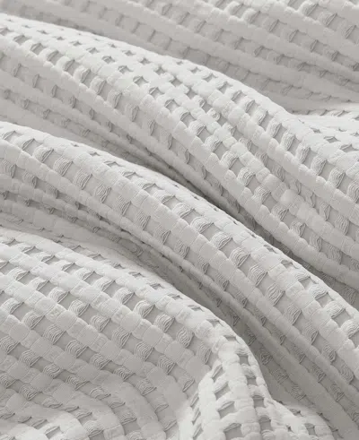 Kenneth Cole Reversible Solid White Waffle Duvet Cover Set In Grey