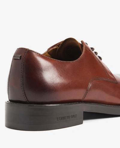 Shop Kenneth Cole Dress Tech Leather Oxford Shoe In Brandy