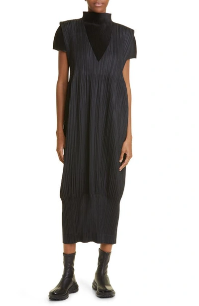 Shop Issey Miyake Thicker Bottoms Pleated Pinafore Dress In Black