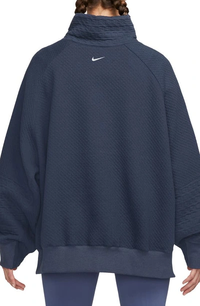 Shop Nike Therma-fit Fleece Sweatshirt In Midnight Navy/ White