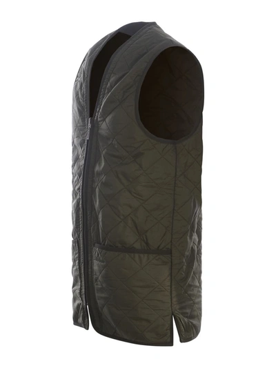 Barbour Sleevelees Quilted Jacket Polarquilt Waist In Verde Oliva