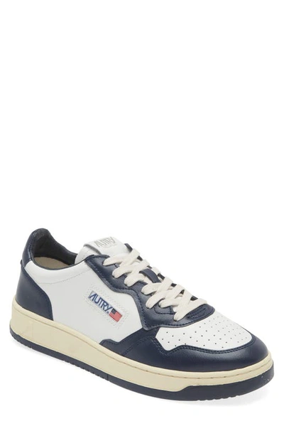 Autry Bicolor Medalist Leather Low Sneakers In Black