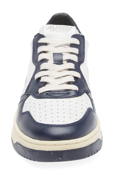 Shop Autry Medalist Low Sneaker In Wht/blue