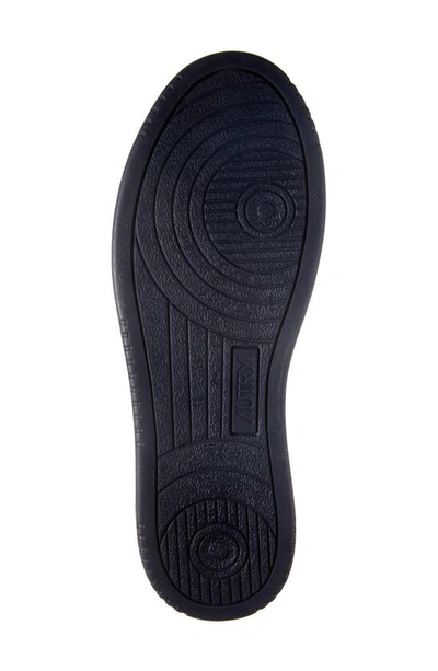 Autry Bicolor Medalist Leather Low Sneakers In Black