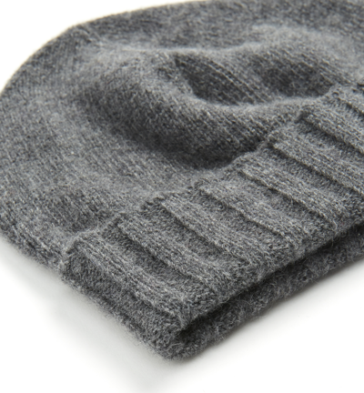 Shop La Canadienne Hardy Cashmere Hat In Charcoal
