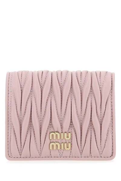 Shop Miu Miu Logo Lettering Bi-fold Wallet In Alabastro