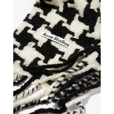 Acne Studios Fringed Houndstooth Alpaca-blend Scarf In White/black