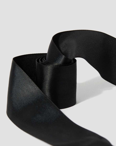 Dr. Martens' 55 Inch Ribbon Shoe Laces (8-10 Eye) In Black