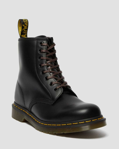 Dr. Martens' 55 Inch Waxed Flat Shoe Laces (8-10 Eye) In Brown
