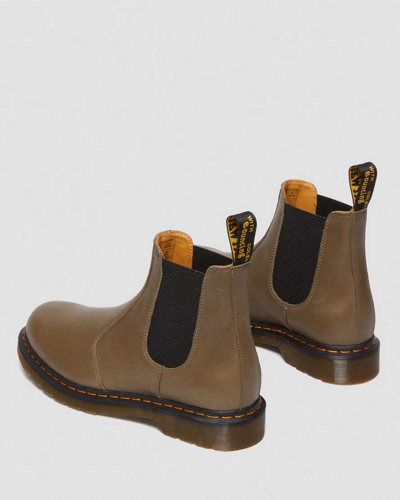 Shop Dr. Martens' 2976 Carrara Leather Chelsea Boots In Grün/braun