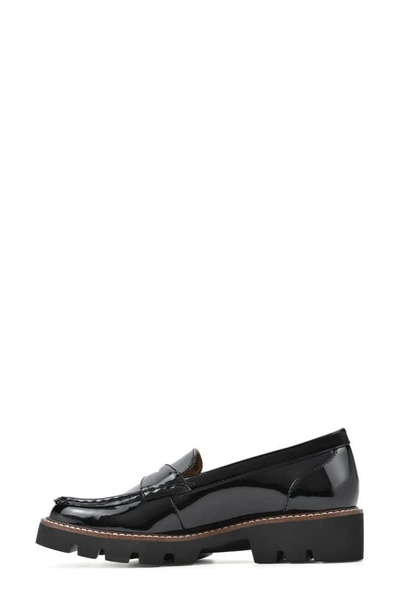 White Mountain Footwear Gunner Lug Sole Platform Loafer In Black/ Patent