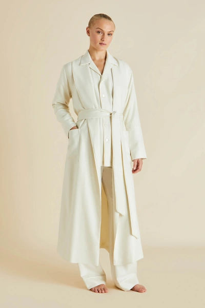 Shop Olivia Von Halle Logan Aspen Ivory Robe In Cashmere