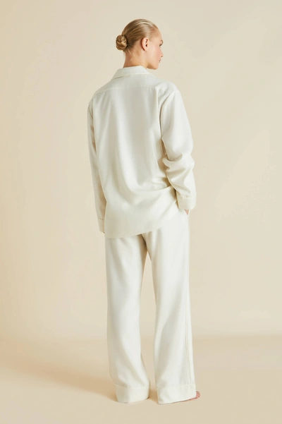 Shop Olivia Von Halle Vanderbilt Aspen Ivory Cashmere Pyjamas